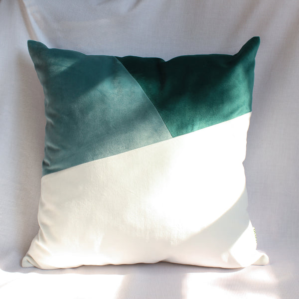 TRICOLOR THROW PILLOW - MOSS  // COUSSIN TRICOLORE - MOUSSE