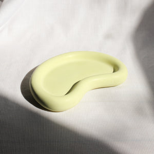 WAVY TRAY - LEMON SORBET // PLATEAU WAVY - JAUNE SORBET