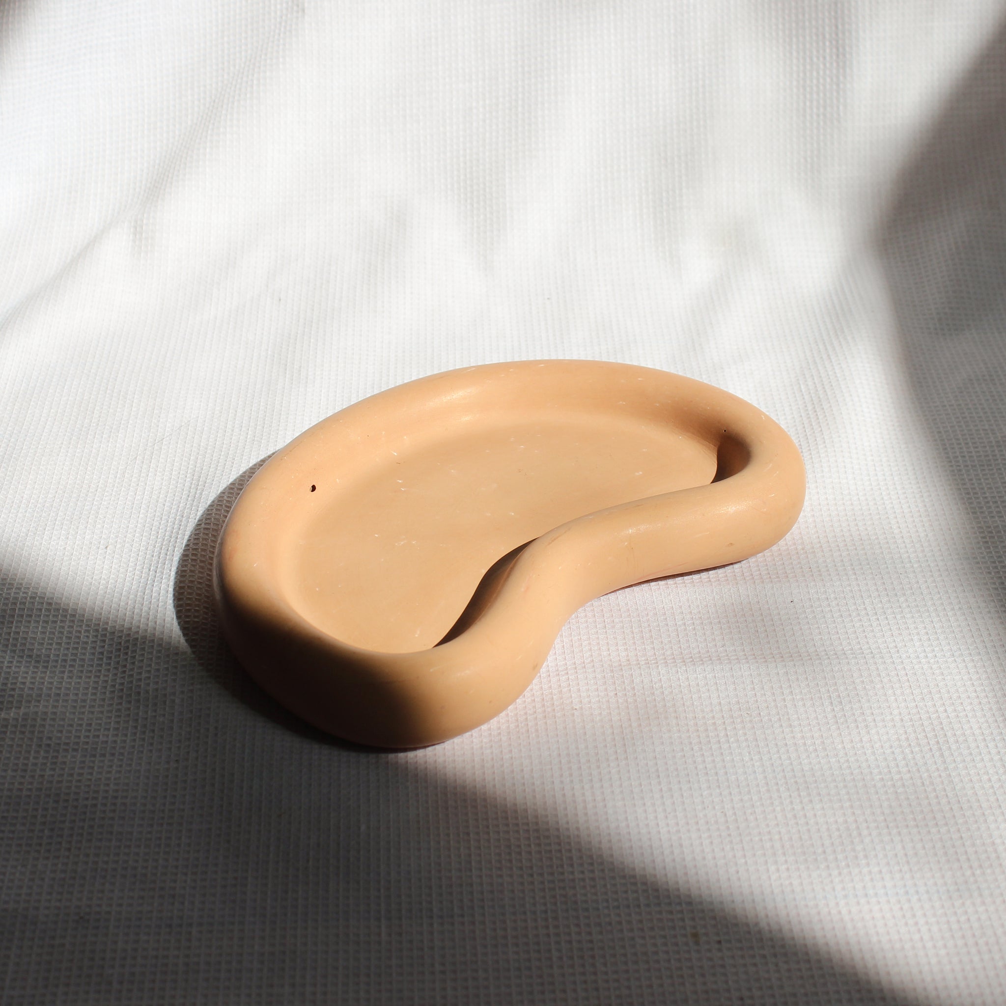 WAVY TRAY - PEACH // PLATEAU WAVY - PÊCHE