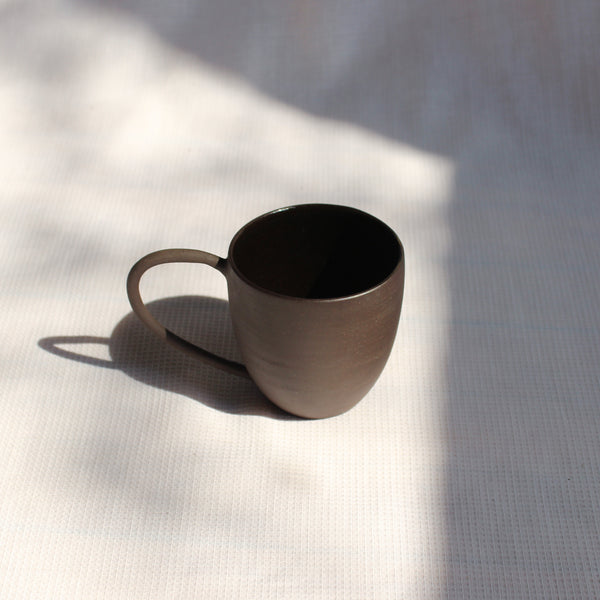 BLACK CUP - 6 OZ // TASSE NOIRE - 6 OZ