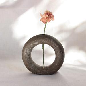 SINGLE STEM RING VASE - MARBLE // SOLIFLORE ANNEAU - MARBRÉ